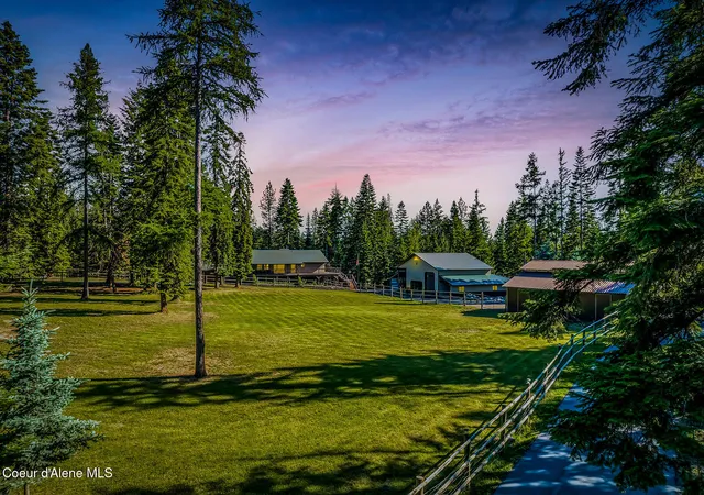 Photo 3 of Single family home for sale at 4684 E Wildlife Trl, Hayden, ID 83835 | MLS# 26-8897 | Listing updated on 2026-08-31