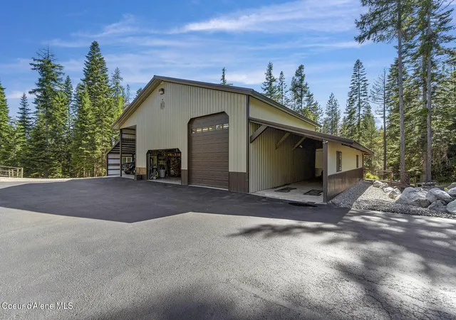 Photo 3 of Single family home for sale at 4684 E Wildlife Trl, Hayden, ID 83835 | MLS# 26-8897 | Listing updated on 2026-08-31