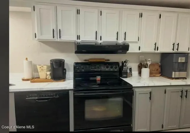 Photo 4 of Sale Pending at 42825 Silver Valley Rd, Kingston, ID 83839 | MLS# 26-8873 | Listing updated on 2026-08-29