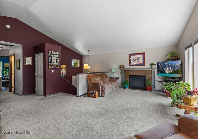 Photo 4 of Single family home for sale at 2827 W Timberlake Loop, Coeur D'alene, ID 83815 | MLS# 26-8886 | Listing updated on 2026-09-21