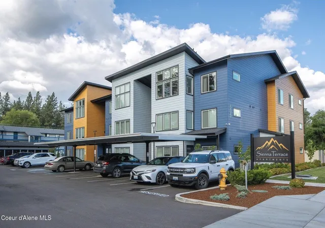 Photo 3 of Multi family home for sale at 505 E Hawthorne Rd, Spokane, WA 99218 | MLS# 26-8914 | Listing updated on 2026-08-31