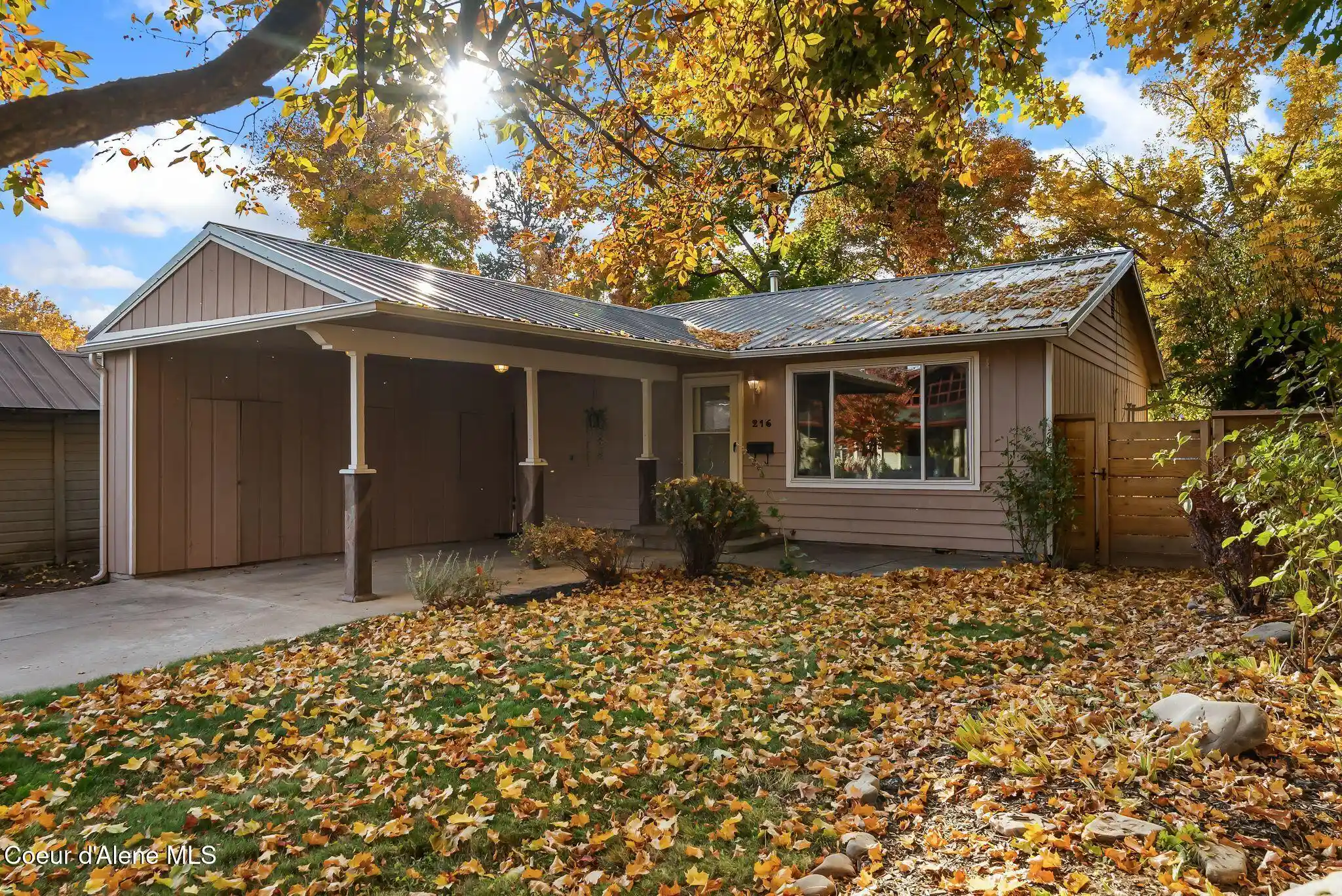 Photo 1 of Sale Pending at 216 S 4th Avenue, Sandpoint, ID 83864 | MLS# 26-10485 | Listing updated on 2026-10-25