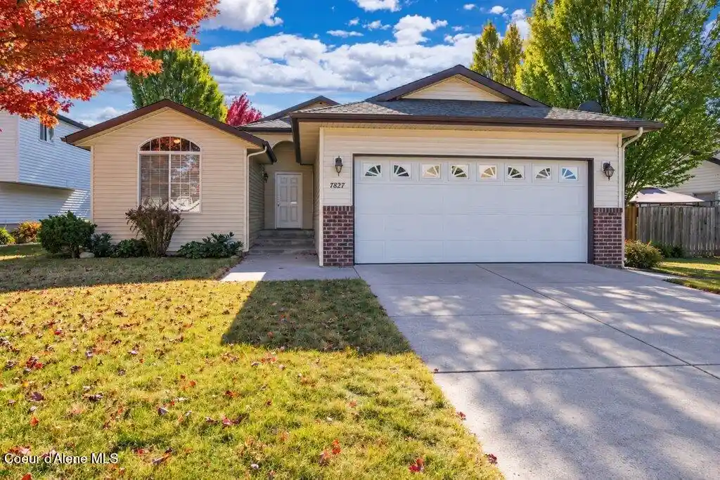 Photo 1 of Single family home for sale at 7827 N Joanna Dr, Coeur D Alene, ID 83815 | MLS# 26-10258 | Listing updated on 2026-10-16