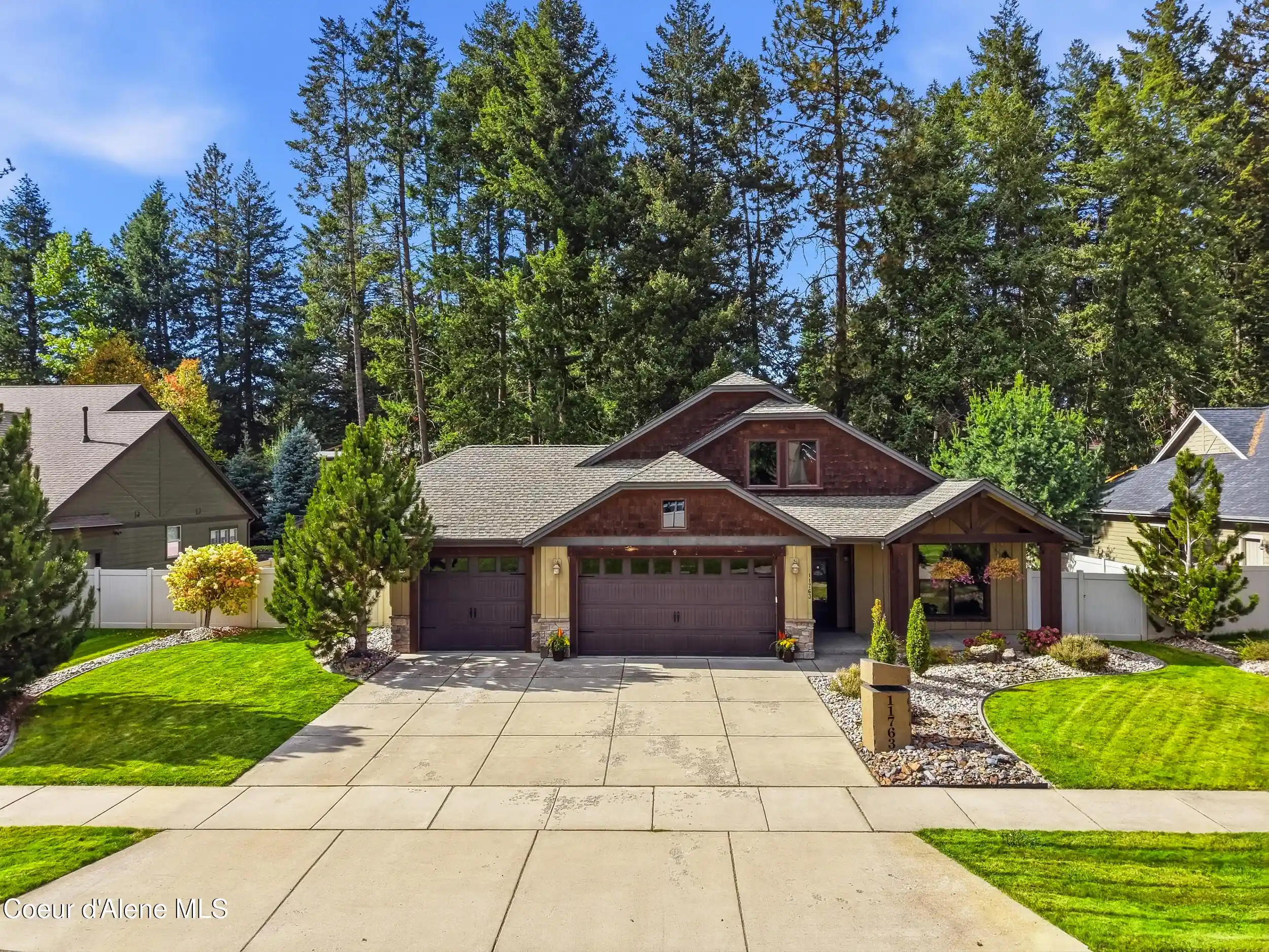 Photo 1 of Single family home for sale at 11763 N Rocking R Rd, Hayden, ID 83835 | MLS# 26-10227 | Listing updated on 2026-10-27