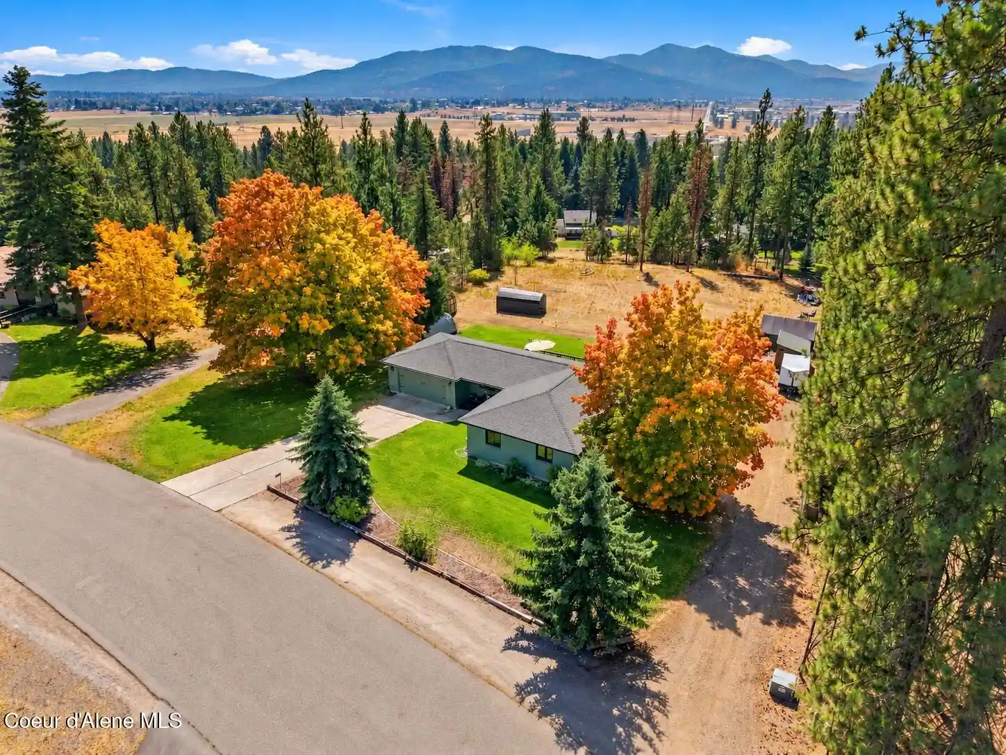 Photo 1 of Sale Pending at 16510 W Hollister Hills Dr, Hauser, ID 83854 | MLS# 26-10255 | Listing updated on 2026-10-25