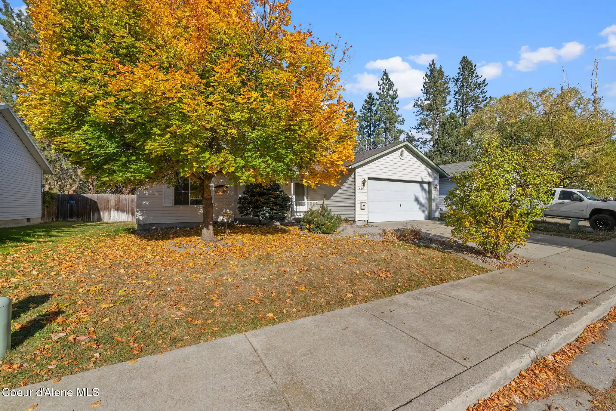 Photo 1 of Sale Pending at 6611 W Basswood Dr, Rathdrum, ID 83858 | MLS# 26-10300 | Listing updated on 2026-10-20
