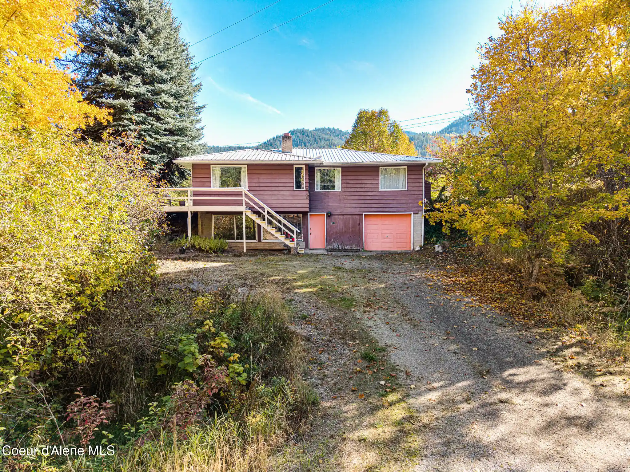 Photo 1 of Single family home for sale at 371 Lower Page Rd, Smelterville, ID 83868 | MLS# 26-10330 | Listing updated on 2026-10-20