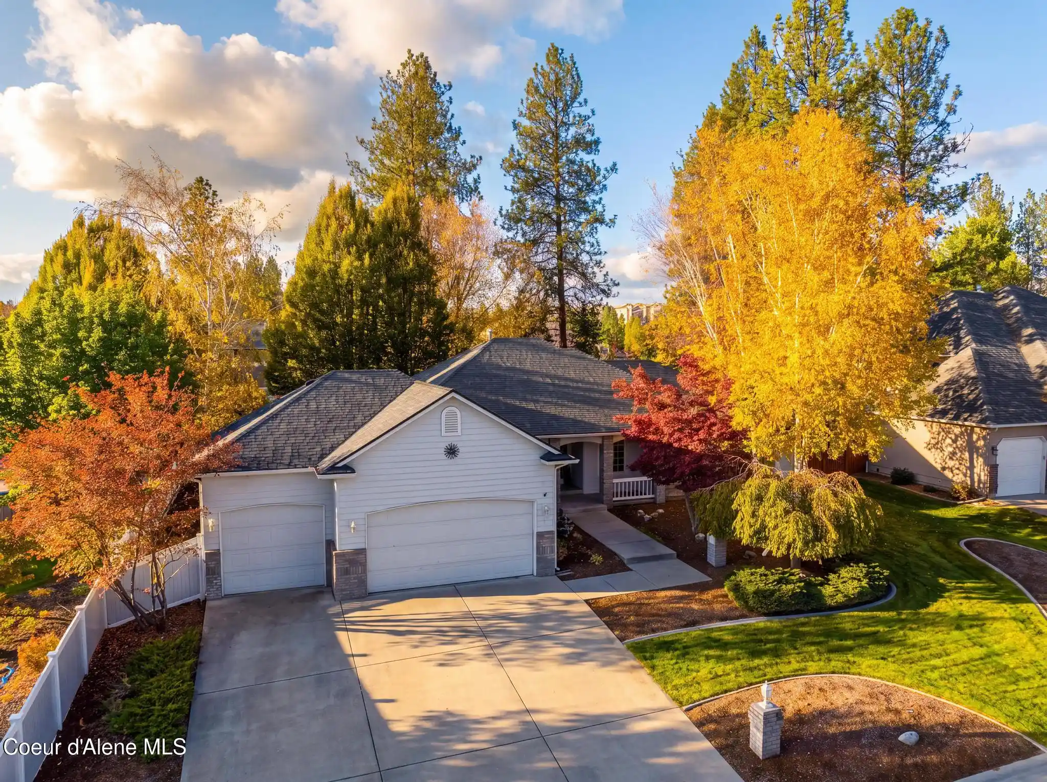Single family home for sale at 15925 N Pineview Rd, Spokane, WA 99208 | MLS# 26-10474