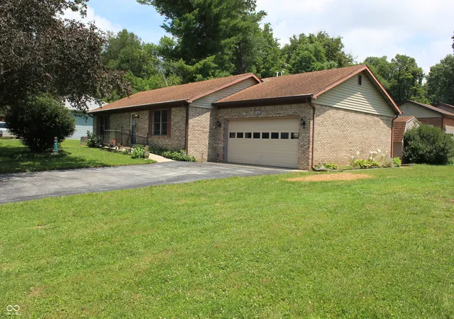 2nd image of 475 Edna Ave, Martinsville, IN 46151 | MLS# 21934784