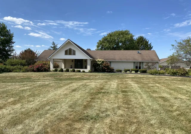 Homes for sale in Pendleton, IN | 8329 S 300 W, Pendleton, IN 46064 | MLS# 21942359
