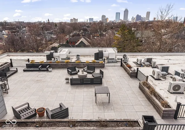 3rd image of 319 E 16Th St #207, Indianapolis, IN 46202 | MLS# 21955196