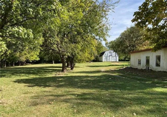 4th image of 5617 S Emerson Ave, Indianapolis, IN 46237 | MLS# 21958266