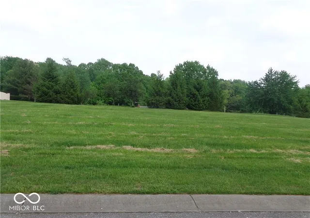 2nd image of 49 Joni Ave, Martinsville, IN 46151 | MLS# 21999067