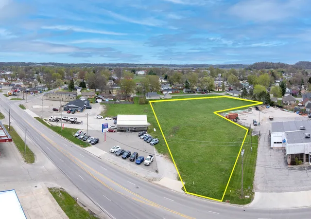 1st image of 665 Morton Ave, Martinsville, IN 46151 | MLS# 22003656