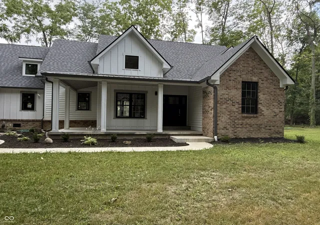 2nd image of 4429 Village Dr, Anderson, IN 46012 | MLS# 22006649