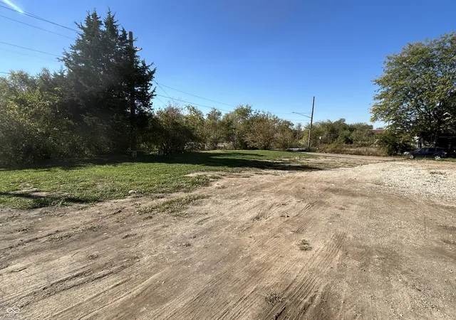 3rd image of 67 S Dearborn St, Indianapolis, IN 46201 | MLS# 22007231