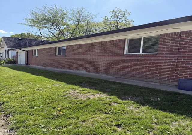 Photo 2 of Single family home for sale at 4075 Byram Ave, Indianapolis, IN 46208 | MLS# 22013745 | Listing updated on 2026-10-09