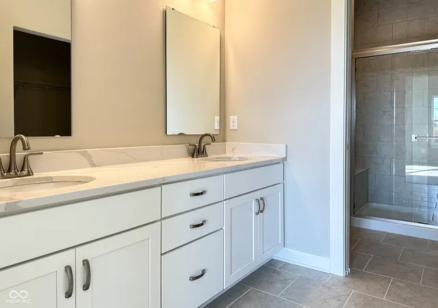 Photo 3 of Single family home for sale at 1684 Linden Ln, Greenfield, IN 46140 | MLS# 22014449 | Listing updated on 2026-04-14