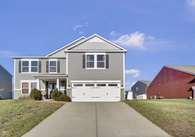 2nd image of 2034 Buckthorn Dr, Columbus, IN 47201 | MLS# 22015999