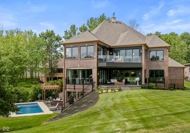 1st image of 11683 Cold Creek Ct, Zionsville, IN 46077 | MLS# 22016372