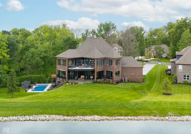 Photo 3 of Single family home for sale at 11683 Cold Crk Ct, Zionsville, IN 46077 | MLS# 22016372 | Listing updated on 2026-09-22