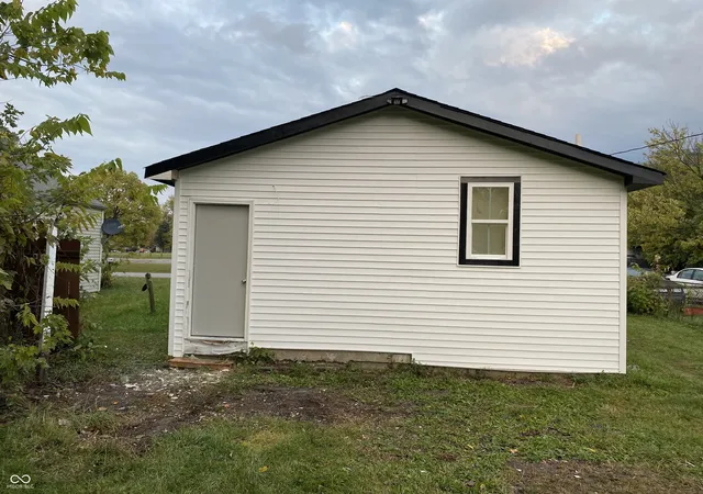 5th image of 2722 Collier St, Indianapolis, IN 46241 | MLS# 22017097