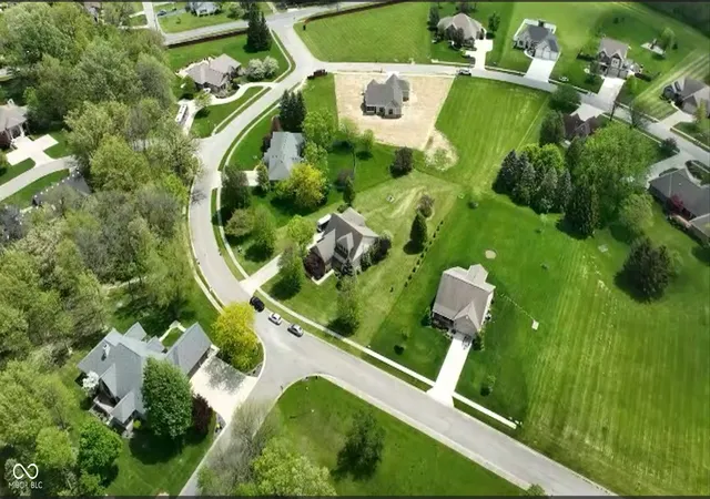 Photo 2 of Land for sale at Lot 33 Doe Meadow Dr, Anderson, IN 46011 | MLS# 22018899 | Listing updated on 2026-01-28
