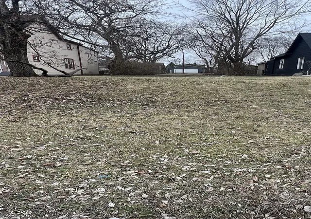 Photo 2 of Land for sale at 2710 Boulevard Pl, Indianapolis, IN 46208 | MLS# 22020614 | Listing updated on 2026-04-09