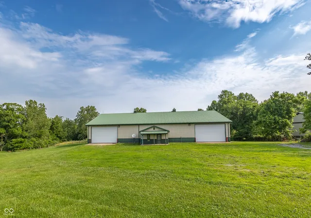Photo 2 of Sale Pending at 8000 New Harmony Rd, Martinsville, IN 46151 | MLS# 22022009 | Listing updated on 2026-02-12