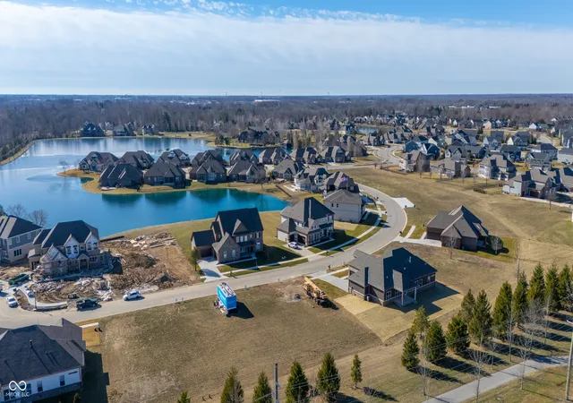 5th image of 4248 Stone Lake Dr, Zionsville, IN 46077 | MLS# 22022071