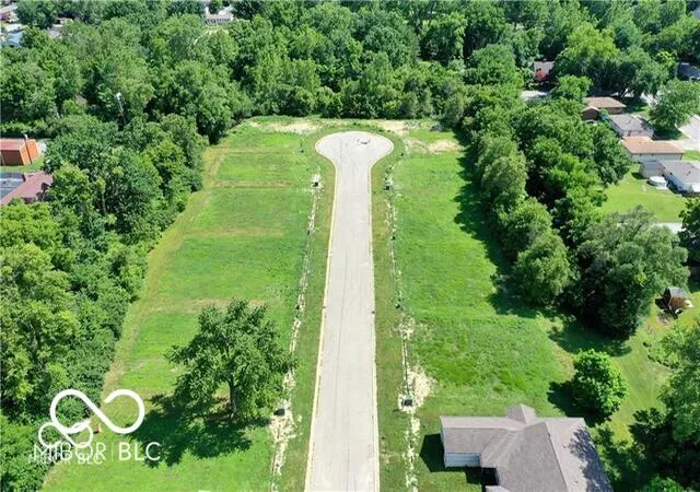 Photo 2 of Sale Pending at 2542 Walker Pl, Indianapolis, IN 46203 | MLS# 22023862 | Listing updated on 2026-08-27