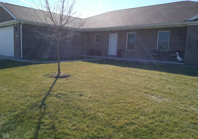 3rd image of 1720 W Bell Ford Dr, Seymour, IN 47274 | MLS# 22023989