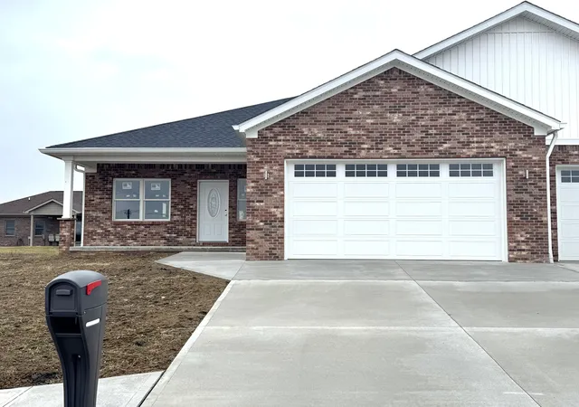 2nd image of 31 Spring Run Dr, Crawfordsville, IN 47933 | MLS# 22025118