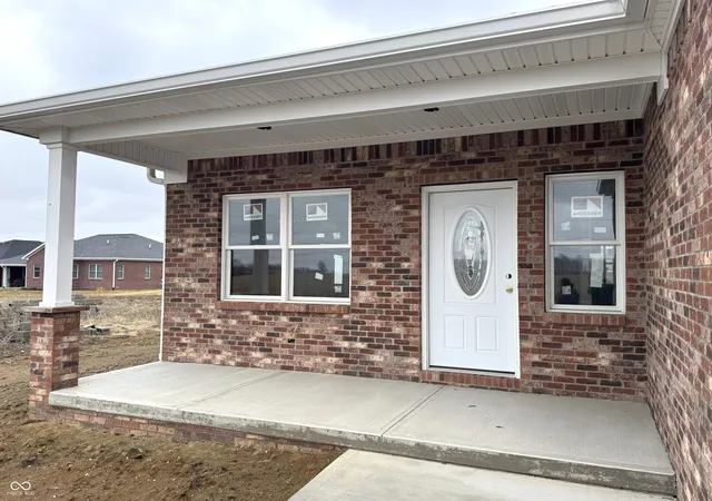 3rd image of 31 Spring Run Dr, Crawfordsville, IN 47933 | MLS# 22025118
