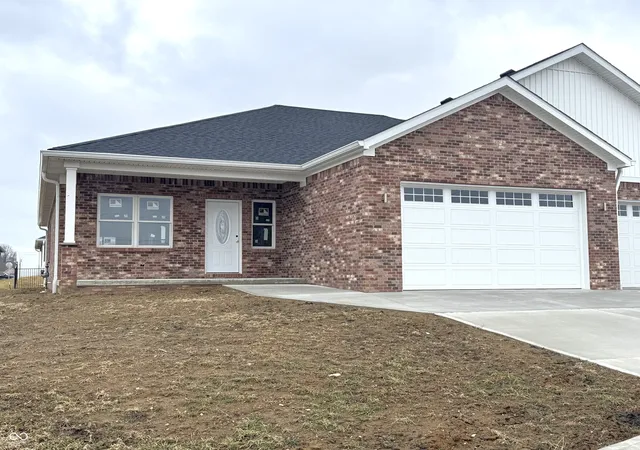 1st image of 31 Spring Run Dr, Crawfordsville, IN 47933 | MLS# 22025118