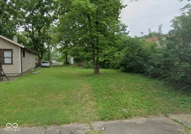 Photo 1 of Land for sale at 2818 Stuart St, Indianapolis, IN 46218 | MLS# 22025472 | Listing updated on 2026-04-22