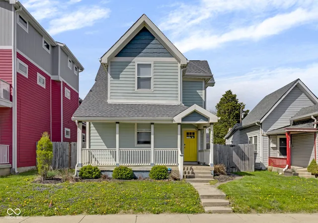 Photo 3 of Sale Pending at 1724 Prospect St, Indianapolis, IN 46203 | MLS# 22025649 | Listing updated on 2025-09-02