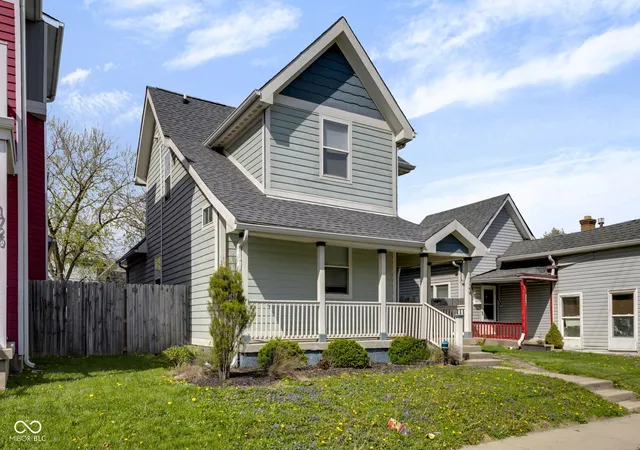 Photo 4 of Sale Pending at 1724 Prospect St, Indianapolis, IN 46203 | MLS# 22025649 | Listing updated on 2025-09-02