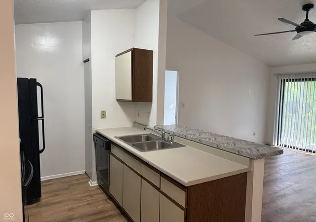 Homes for sale in Indianapolis, IN | 4291 Village Parkway Cir W #11, Indianapolis, IN 46254 | MLS# 22028260
