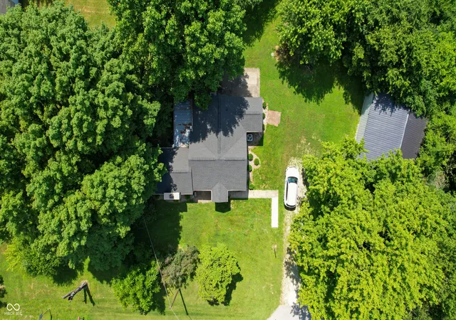 Homes for sale in Yorktown, IN | 12871 W State Road 32, Yorktown, IN 47396 | MLS# 22028587