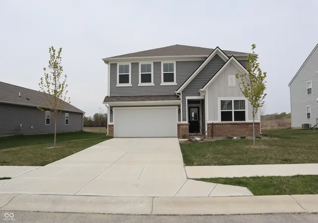 2nd image of 2704 Grassy Branch Dr, Whitestown, IN 46075 | MLS# 22031673