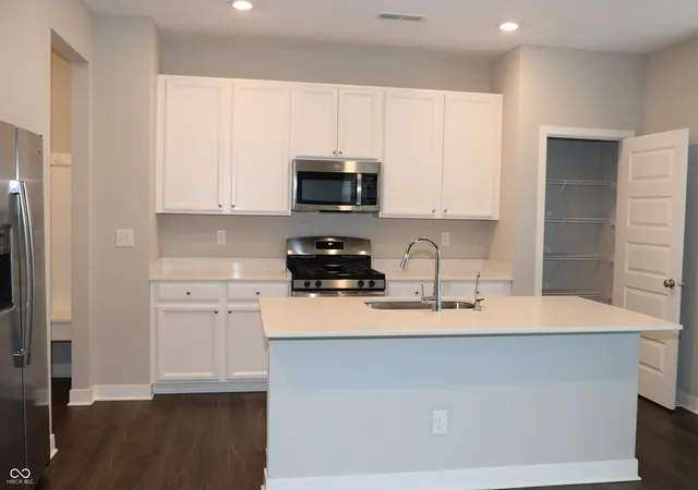 26th image of 2704 Grassy Branch Dr, Whitestown, IN 46075 | MLS# 22031673