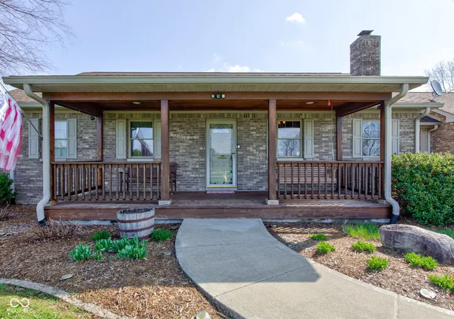 Photo 3 of Sale Pending at 9377 N 500 West, Mc Cordsville, IN 46055 | MLS# 22035361 | Listing updated on 2025-05-13