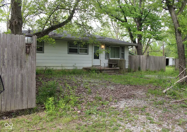 1st image of 338 E Park St, Westfield, IN 46074 | MLS# 22038116