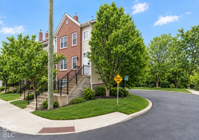 Photo 1 of Condo for sale at 632 E 11th Street, Indianapolis, IN 46202 | MLS# 22039488 | Listing updated on 2026-10-06