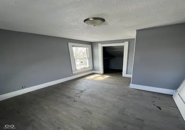 14th image of 409 Parkway Ave, Indianapolis, IN 46225 | MLS# 22041936