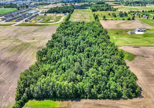 1st image of 19975 Freemont Moore (land) Rd, Sheridan, IN 46069 | MLS# 22043468