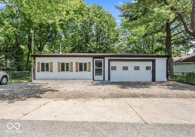 2nd image of 3529 Hunt St, Plainfield, IN 46168 | MLS# 22044471