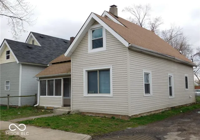 3rd image of 1553 W New York St, Indianapolis, IN 46222 | MLS# 22046336