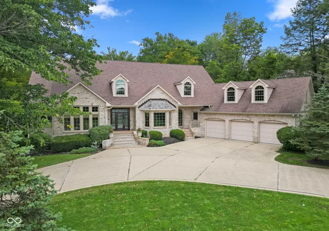 Photo 1 of Single family home for sale at 6290 Deerfield Dr, Greenwood, IN 46143 | MLS# 22046750 | Listing updated on 2026-09-24